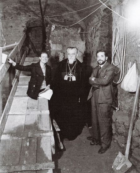 Rozkopky pid hramom 1973 rik